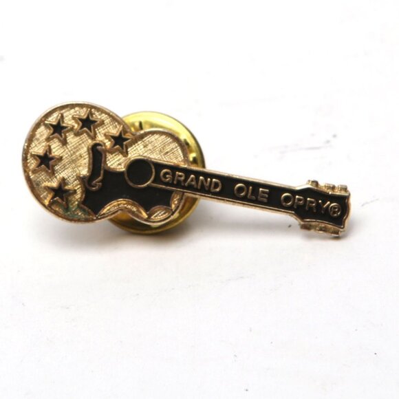 Vintage Grand Ole Opry Guitar Pin Nashville Stars Enamelled Gold Black Tennessee - Picture 4 of 5
